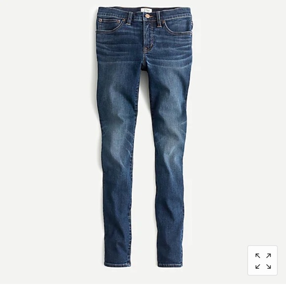 Petite 8" toothpick jean in Vista wash
Item H3484 - Picture 6 of 13